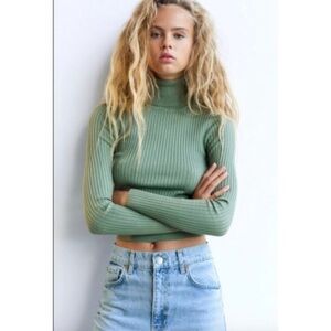 Zara Ribbed Knit Viscose Fitted Dark Green High Neck Long Sleeve Sweater Size M